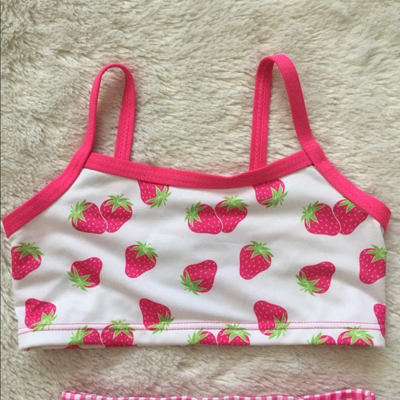 SOLD❌Strawberry two piece bathing suit - Picture 4 of 8